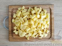 Фото приготовления рецепта: Картошка, жаренная с баклажанами - шаг №6