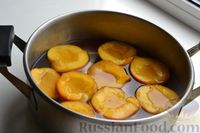 Фото приготовления рецепта: Консервированные персики в сиропе, без стерилизации - шаг №8