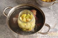 Фото приготовления рецепта: Яблоки в собственном соку (на зиму) - шаг №11