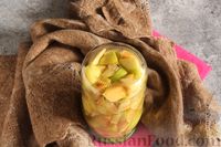 Фото приготовления рецепта: Яблоки в собственном соку (на зиму) - шаг №12