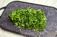 Фото приготовления рецепта: Маринованные баклажаны с имбирём, хреном и зеленью - шаг №4