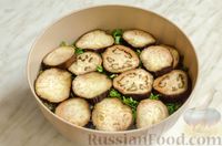 Фото приготовления рецепта: Маринованные баклажаны с имбирём, хреном и зеленью - шаг №11