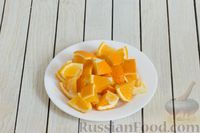 Фото приготовления рецепта: Сливы, перетёртые с апельсином и сахаром, на зиму - шаг №3