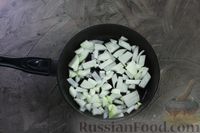 Фото приготовления рецепта: Салат с цветной капустой, болгарским перцем и маринованными шампиньонами - шаг №6