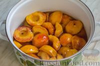 Фото приготовления рецепта: Персики в пряном винном сиропе (на зиму) - шаг №6