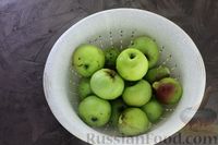 Фото приготовления рецепта: Яблочно-грушевое варенье с корицей (в сковороде) - шаг №2
