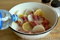 Фото приготовления рецепта: Свиной шашлык в духовке, запечённый в банке - шаг №4