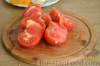Фото приготовления рецепта: Баклажаны, запечённые с томатно-луковым соусом и сыром - шаг №7
