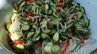 Фото приготовления рецепта: Летний овощной салат на зиму - шаг №4