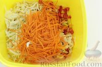 Фото приготовления рецепта: Овощной салат "Охотничий" на зиму (без стерилизации) - шаг №5
