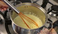 Фото приготовления рецепта: Меренговый рулет "Киевский" - шаг №5