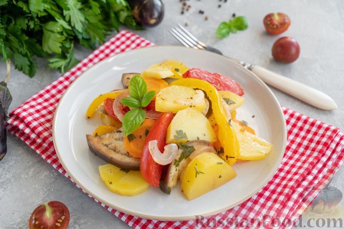 Летнее соте из баклажанов, перца и помидоров – пошаговый рецепт приготовления с фото