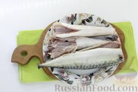 Фото приготовления рецепта: Рубленые рыбные котлеты с майонезом - шаг №2