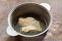 Фото приготовления рецепта: "Лодочки" из кабачков с курицей, помидорами и кукурузой (в духовке) - шаг №3