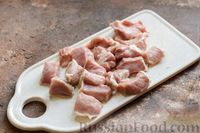 Фото приготовления рецепта: Запечённая свинина с фасолью и картофелем (в горшочках) - шаг №7