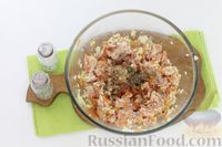 Фото приготовления рецепта: Перец, фаршированный мясом и рисом, в томатно-сливочном соусе - шаг №9