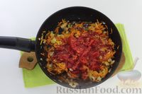Фото приготовления рецепта: Перец, фаршированный мясом и рисом, в томатно-сливочном соусе - шаг №13
