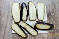 Фото приготовления рецепта: Баклажаны с сыром, чесноком и майонезом (в микроволновке) - шаг №3