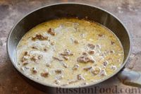 Фото приготовления рецепта: Тушёная говядина в орехово-чесночном соусе - шаг №11