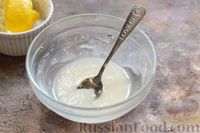 Фото приготовления рецепта: Кекс со сливочным сыром и лимонной глазурью - шаг №11