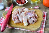 Фото приготовления рецепта: Курица с фасолью, в томатном соусе - шаг №5