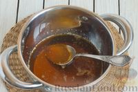 Фото приготовления рецепта: Запечённый болгарский перец с чесноком и петрушкой (на зиму) - шаг №6
