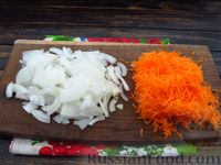 Фото приготовления рецепта: Закусочные корзинки из фарша индейки, с сырной начинкой (в духовке) - шаг №10