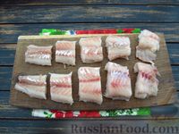 Фото приготовления рецепта: Рыба, запечённая с картошкой, в луково-сливочном соусе - шаг №15