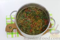 Фото приготовления рецепта: Суп с килькой в томате, рисом, помидорами и сладким перцем - шаг №13