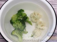 Фото приготовления рецепта: Куриные котлеты с брокколи и цветной капустой (в духовке) - шаг №5