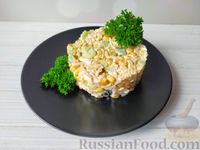 Фото к рецепту: Салат "Прованс" с кукурузой и колбасным сыром