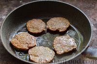 Фото приготовления рецепта: Печёночные оладьи с рисом - шаг №8