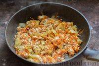 Фото приготовления рецепта: Пшённая каша с куриным фаршем и овощами - шаг №6