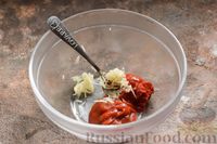 Фото приготовления рецепта: Куриная грудка, запечённая в томатно-соевом маринаде с аджикой - шаг №2