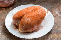 Фото приготовления рецепта: Куриная грудка, запечённая в томатно-соевом маринаде с аджикой - шаг №5