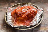 Фото приготовления рецепта: Куриная грудка, запечённая в томатно-соевом маринаде с аджикой - шаг №7