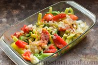 Фото приготовления рецепта: Запеканка с брокколи, цветной капустой, сладким перцем и помидорами - шаг №7