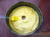 Фото приготовления рецепта: Закрытый пирог с мясом и картошкой (из рубленого теста на сметане) - шаг №18