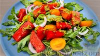 Фото приготовления рецепта: Салат с арбузом гриль и помидорами - шаг №5