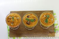 Фото приготовления рецепта: Морковный десерт с джемом и грецкими орехами - шаг №11