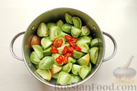 Фото приготовления рецепта: Маринованные зелёные помидоры с перцем и чесноком - шаг №3