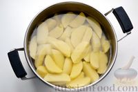 Фото приготовления рецепта: Картофельные зразы с капустой и беконом - шаг №10