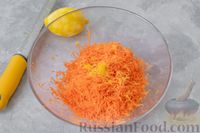 Фото приготовления рецепта: Морковный пирог с грецкими орехами - шаг №3