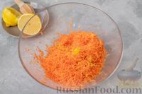 Фото приготовления рецепта: Морковный пирог с грецкими орехами - шаг №4