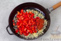 Фото приготовления рецепта: Овощной паприкаш из кабачков с помидорами - шаг №4