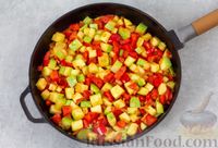 Фото приготовления рецепта: Овощной паприкаш из кабачков с помидорами - шаг №7