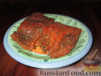 Фото приготовления рецепта: Малосольная красная рыба - шаг №5