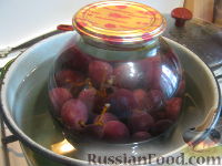 Фото приготовления рецепта: Компот из винограда - шаг №7