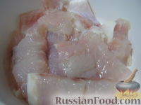 Фото приготовления рецепта: Жареное филе пангасиуса - шаг №3