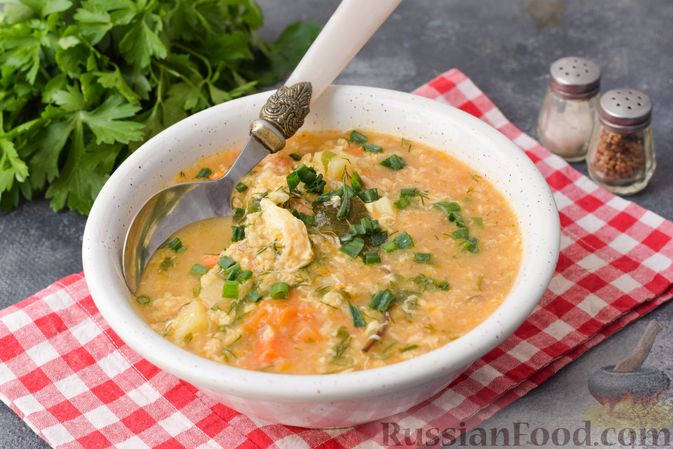 Суп из рыбных консервов в томате с вермишелью